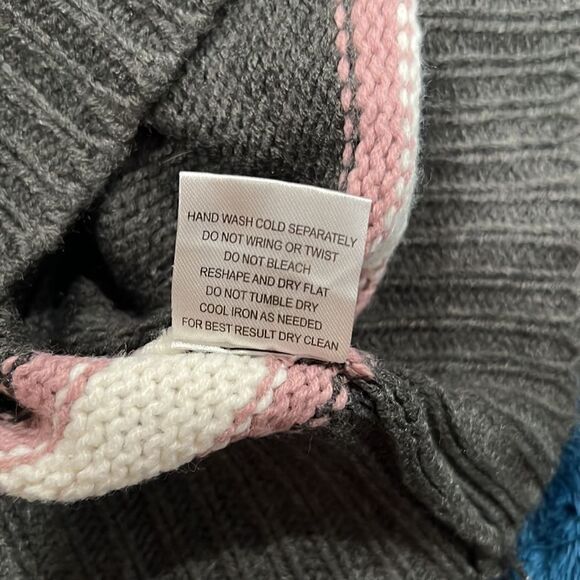 18. Pink Rose Knit Crewneck Sweater Size M purple gray white stripe Women Junior - Picture 9 of 10